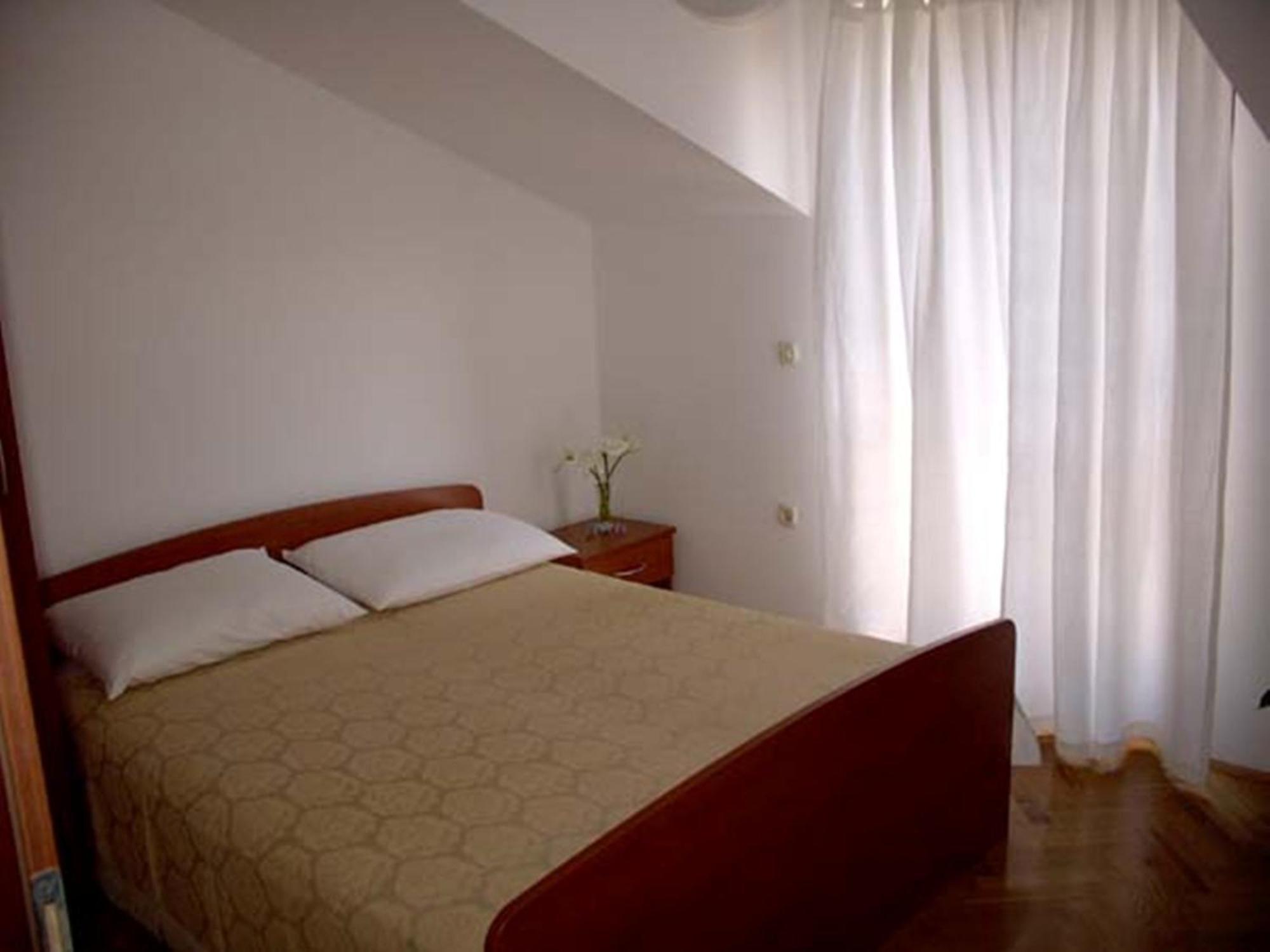 Apartments Vini And Ivana Sućuraj Zimmer foto