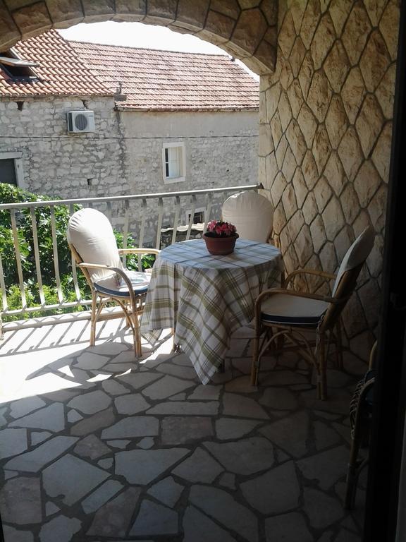 Apartments Vini And Ivana Sućuraj Zimmer foto
