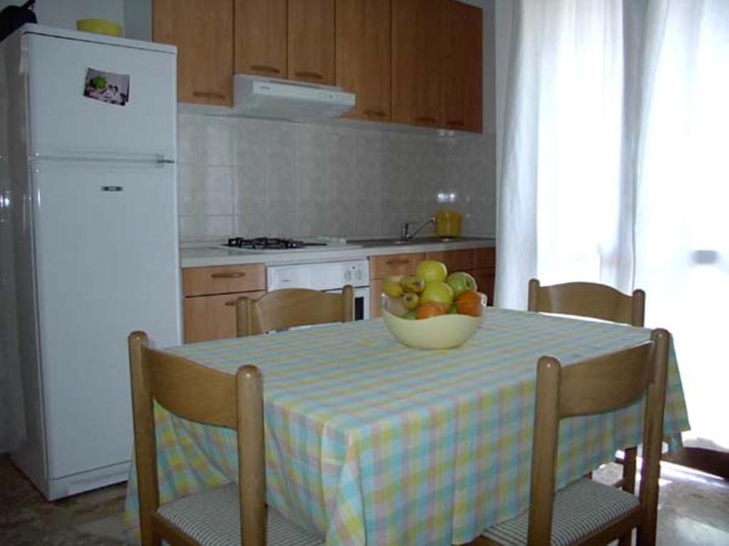 Apartments Vini And Ivana Sućuraj Zimmer foto